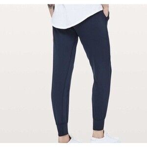 Lululemon Size 2 Align Jogger Pant Navy Blue